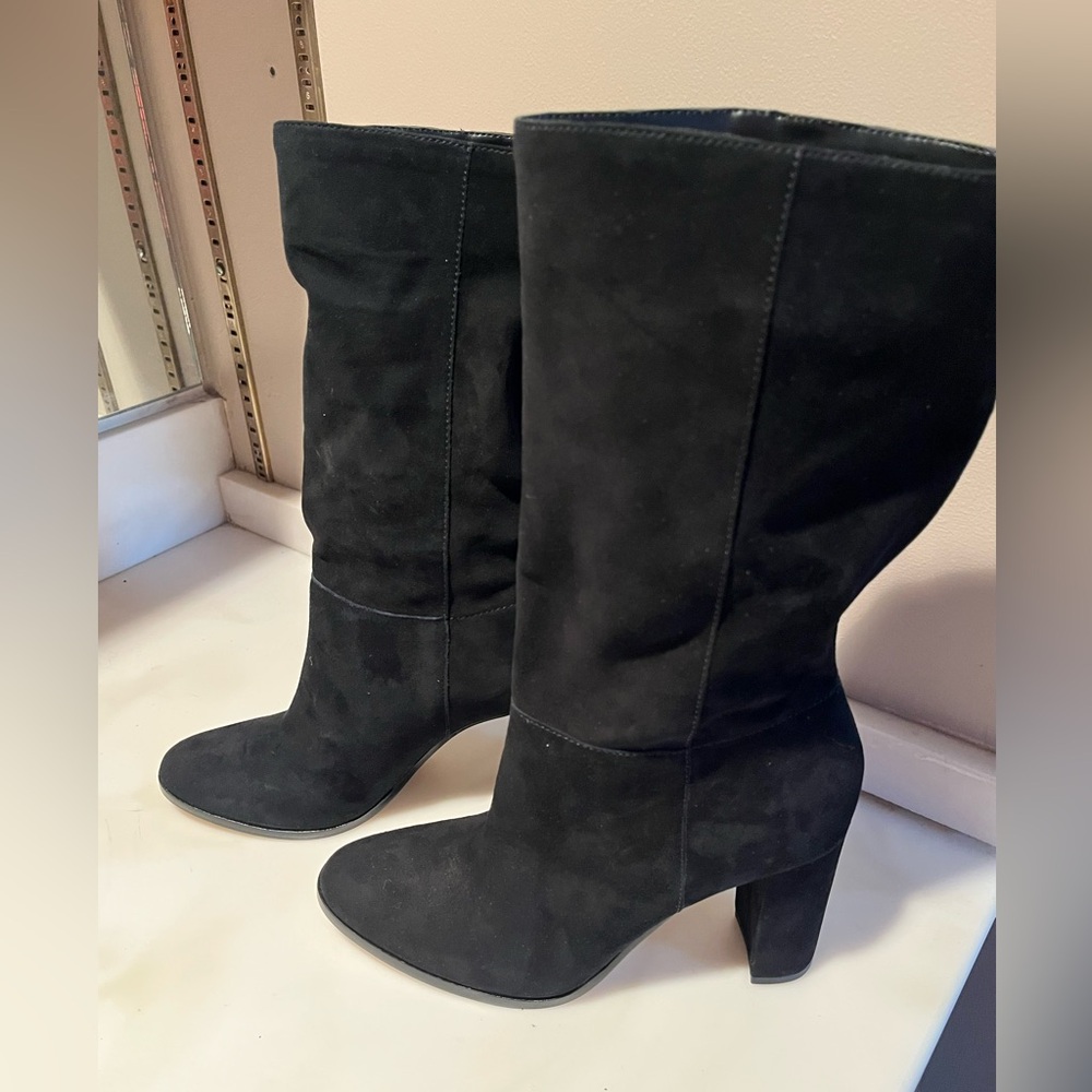 NEW—LAUREN RALPH LAUREN Artizan II Black Suede Heeled Boots, Size 8B